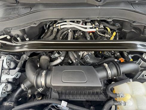 Used 2022 Ford Explorer Platinum w/ Technology Package image 23