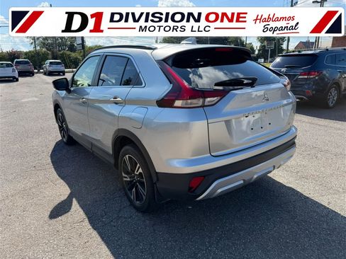 Used 2025 Mitsubishi Eclipse Cross SE AWD/4WD image 3
