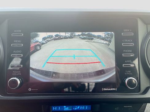 Used 2022 Toyota Tacoma SR AWD/4WD image 13