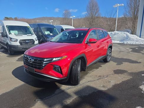 Used 2023 Hyundai Tucson SEL w/ Convenience Package image 3