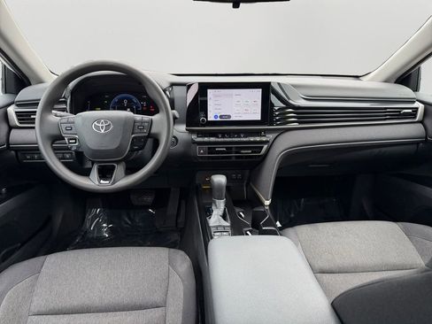 Used 2025 Toyota Camry LE FWD image 16