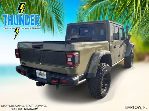 New 2026 Jeep Gladiator Rubicon w/ Steel Power Dome Hood Package AWD/4WD image 4