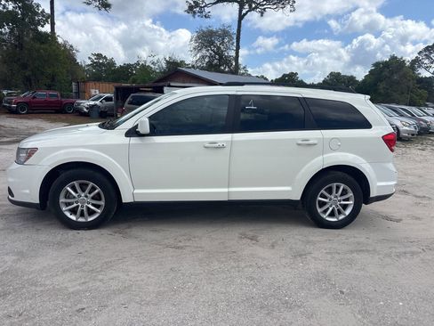 Used 2012 Dodge Journey American Value Package image 3