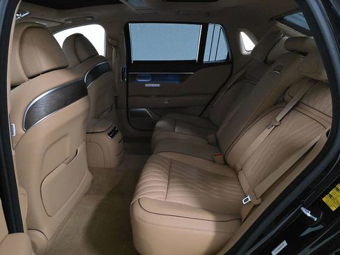 Used 2025 Genesis G90 3.5T AWD/4WD image 7