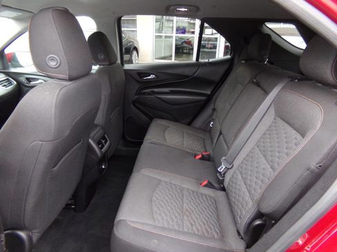 Used 2018 Chevrolet Equinox LT image 10