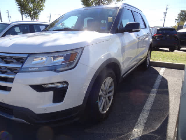 Used 2018 Ford Explorer XLT w/ Equipment Group 202A AWD/4WD image 1