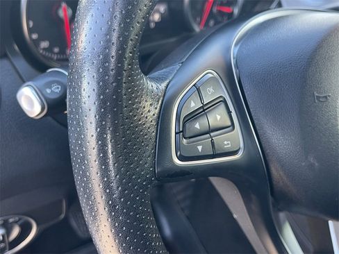 Used 2018 Mercedes-Benz GLA 250 4MATIC image 20