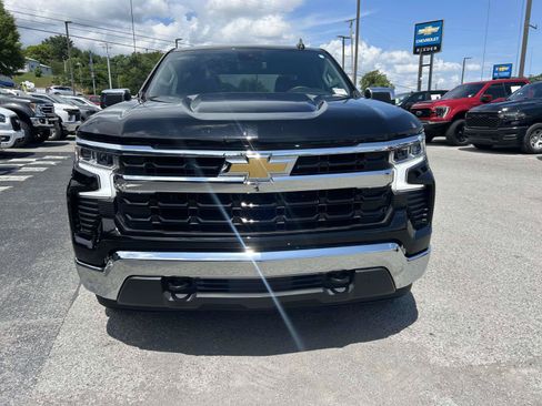 Used 2025 Chevrolet Silverado 1500 LT AWD/4WD image 8