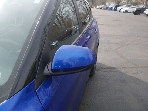 Used 2023 Kia Seltos LX image 11