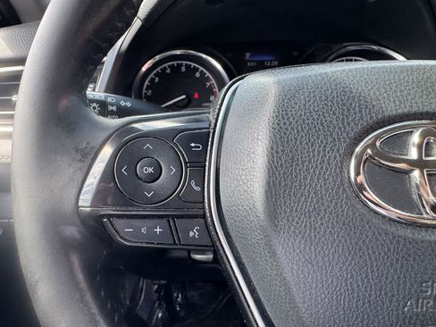Used 2020 Toyota Camry SE image 22