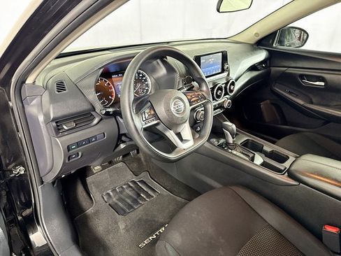 Used 2023 Nissan Sentra S image 9