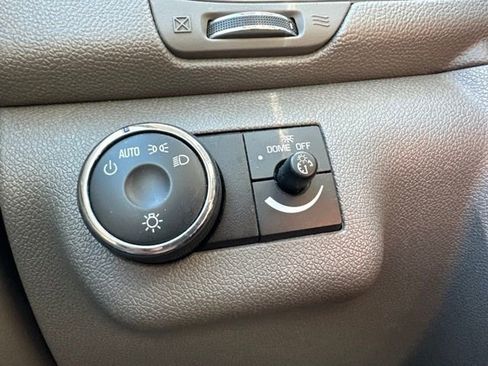 Used 2015 Chevrolet Traverse LS FWD image 36