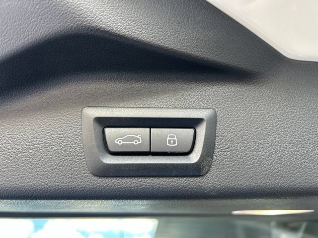 Used 2026 BMW X5 xDrive40i AWD/4WD image 30