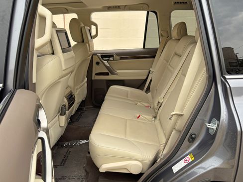 Used 2015 Lexus GX 460 Luxury AWD/4WD image 46
