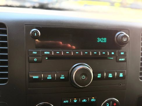 Used 2011 GMC Sierra 1500 SLE w/ Power Tech Package image 37