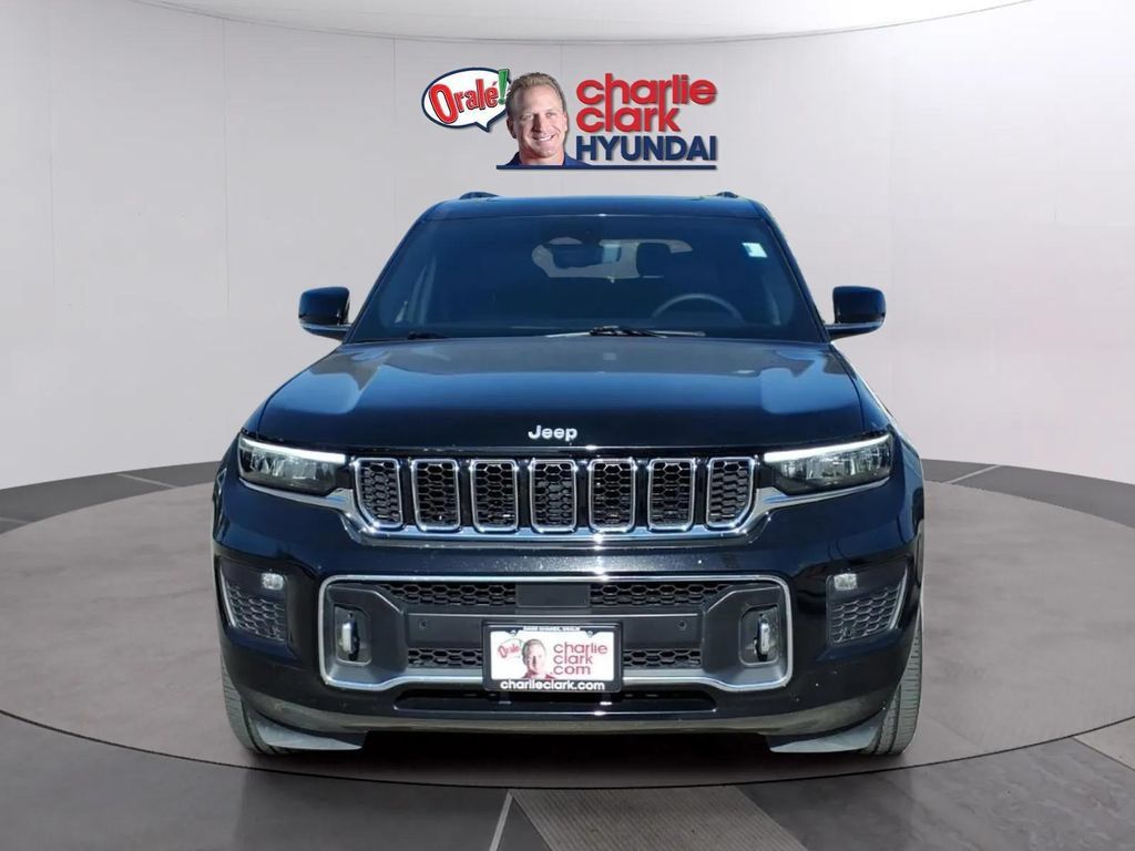 Used 2025 Jeep Grand Cherokee L Overland w/ Luxury Tech Group IV AWD/4WD image 8