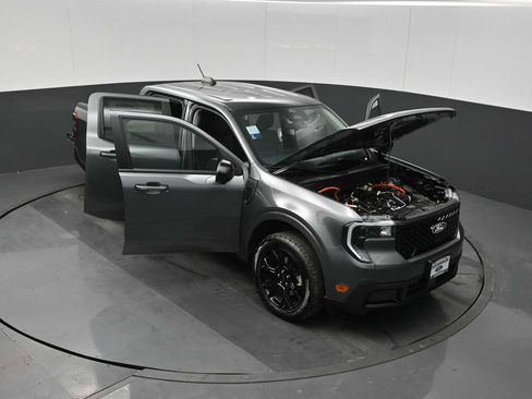 New 2026 Ford Maverick Lariat w/ Black Appearance Package image 37