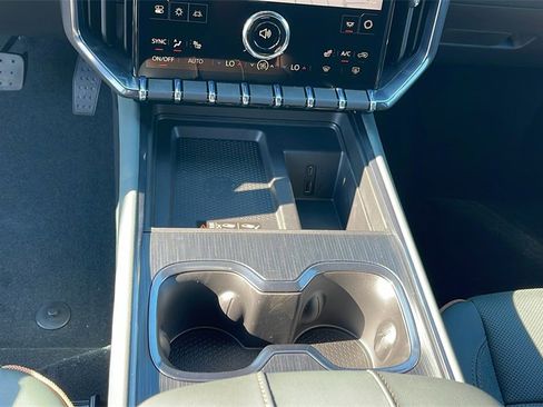 New 2026 GMC Acadia AT4 image 19