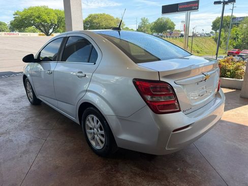 Used 2017 Chevrolet Sonic LT FWD image 4