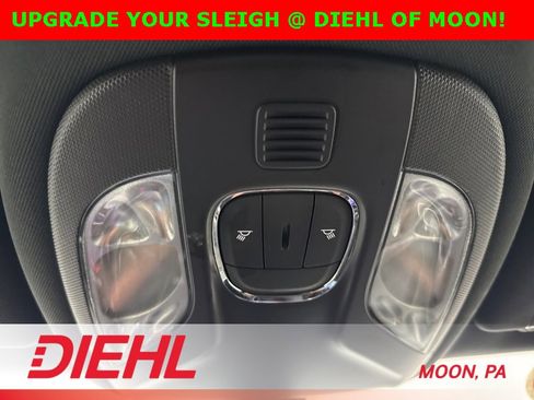 Certified 2022 Jeep Compass Limited image 34