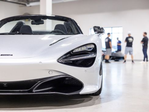 Used 2020 McLaren 720S Performance image 16