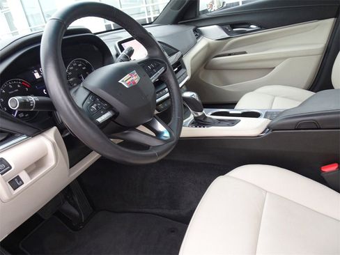 Certified 2023 Cadillac CT4 Premium Luxury image 12