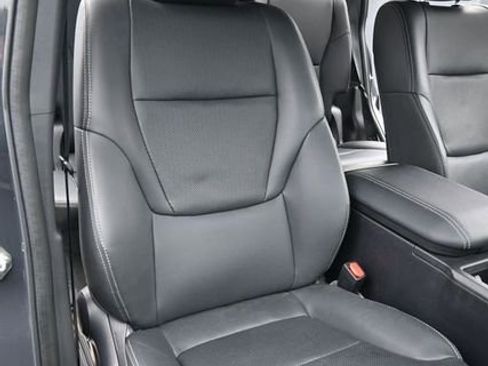 Used 2024 Toyota Land Cruiser image 17