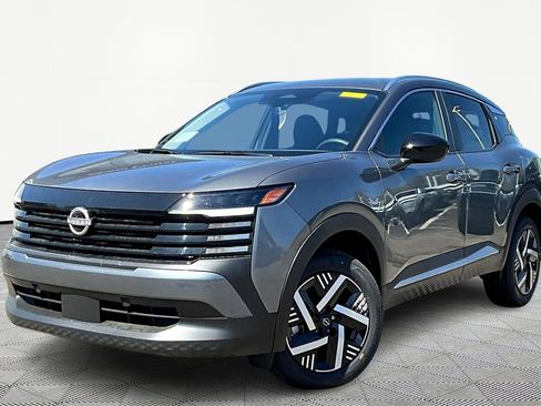 New 2026 Nissan Kicks SV AWD/4WD image 1