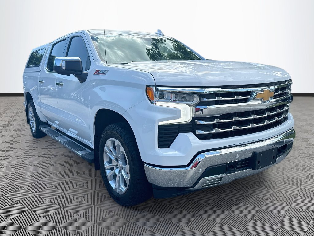 Used 2024 Chevrolet Silverado 1500 LTZ AWD/4WD image 4