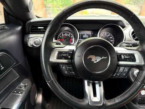 Used 2019 Ford Mustang Coupe image 32