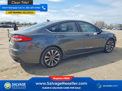 Used 2019 Ford Fusion SE AWD/4WD image 4