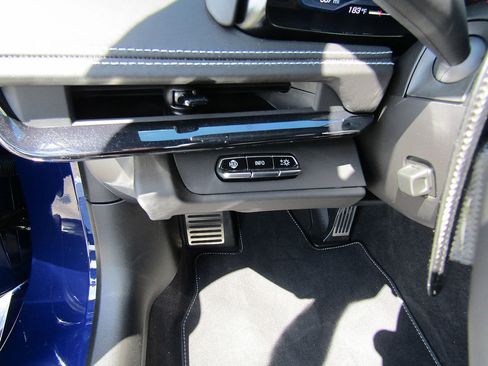 Used 2025 Chevrolet Corvette Z06 w/ Z07 Performance Package image 15