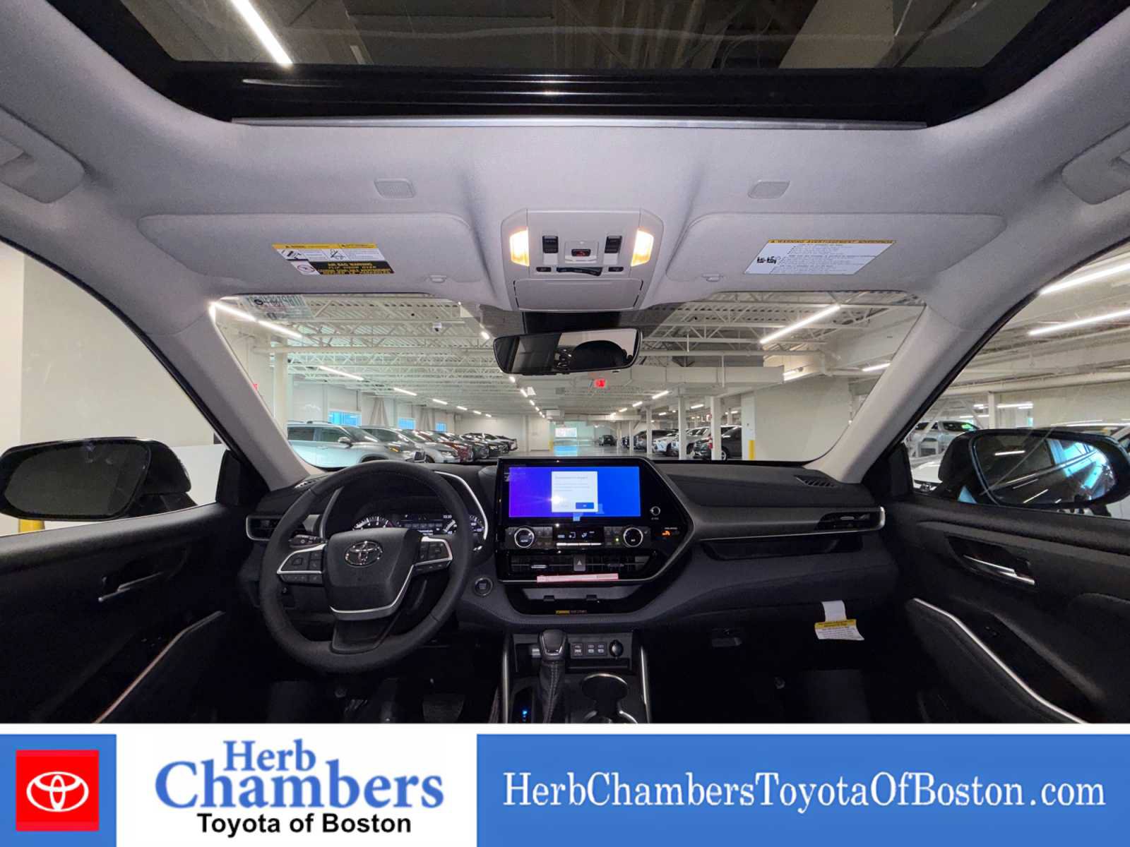 Used 2026 Toyota Highlander XLE AWD/4WD image 6