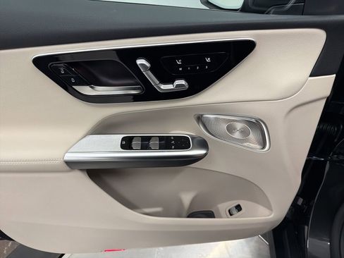 New 2026 Mercedes-Benz GLC 300 image 17