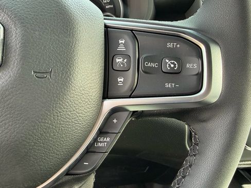 New 2026 RAM 1500 4x4 Crew Cab image 19