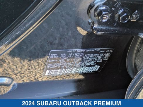 Certified 2024 Subaru Outback Premium AWD/4WD image 38