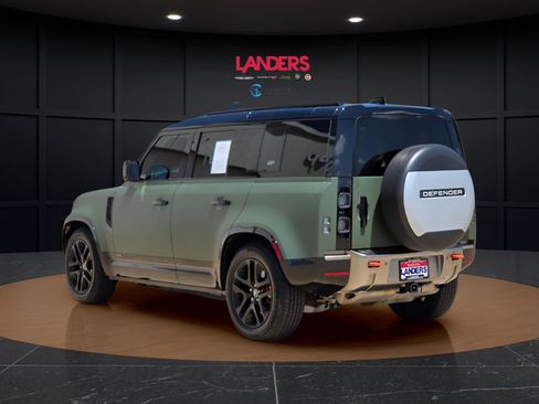 Used 2021 Land Rover Defender 110 X AWD/4WD image 2