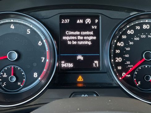 Used 2021 Volkswagen Atlas SE FWD image 25