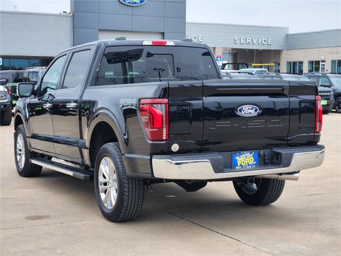 Used 2025 Ford F150 Lariat w/ Equipment Group 502A High AWD/4WD image 4