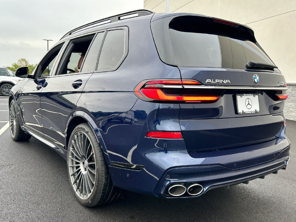 Used 2025 BMW ALPINA XB7 AWD/4WD image 5
