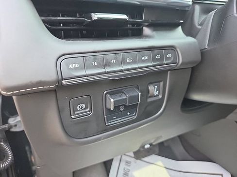 Used 2023 Cadillac Escalade Sport Platinum w/ LPO, ONYX Package AWD/4WD image 21