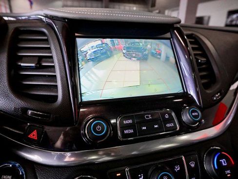 Used 2019 Chevrolet Impala LT FWD image 37