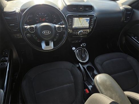 Used 2019 Kia Soul + w/ Audio Package image 17