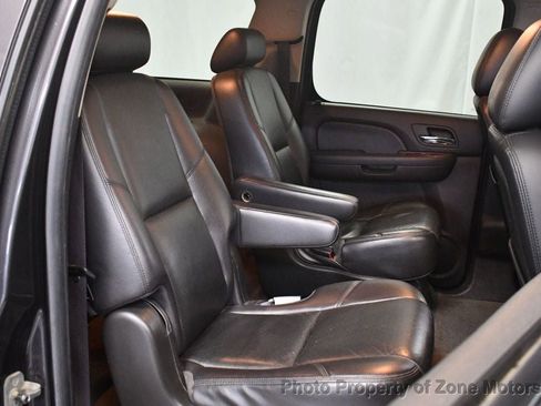 Used 2010 Chevrolet Suburban LTZ image 18