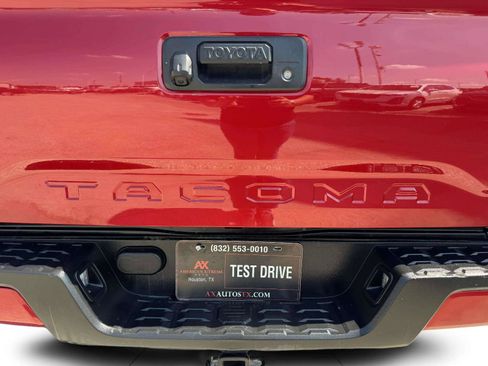 Used 2022 Toyota Tacoma SR w/ SR Convenience Package RWD image 16