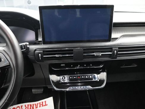 Used 2023 Lincoln Corsair FWD image 22