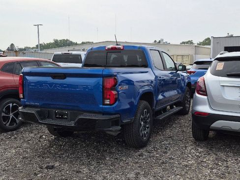 Used 2023 Chevrolet Colorado Z71 AWD/4WD image 3
