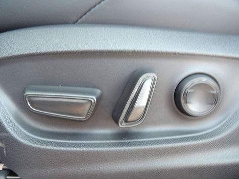 New 2026 Subaru Solterra AWD/4WD image 14