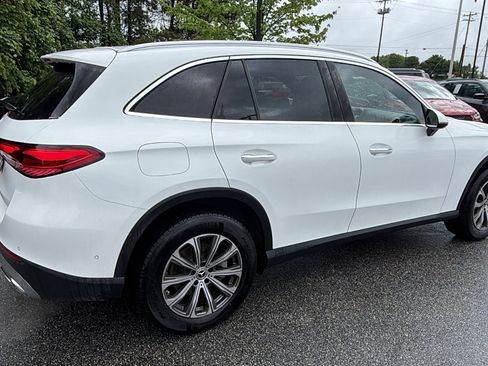 Used 2024 Mercedes-Benz GLC 300 image 8