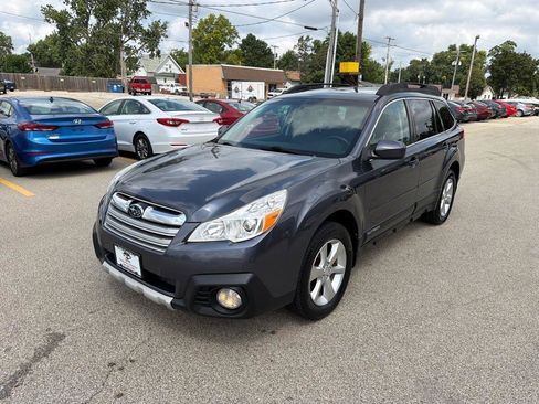 Used 2014 Subaru Outback 2.5i Limited AWD/4WD image 5